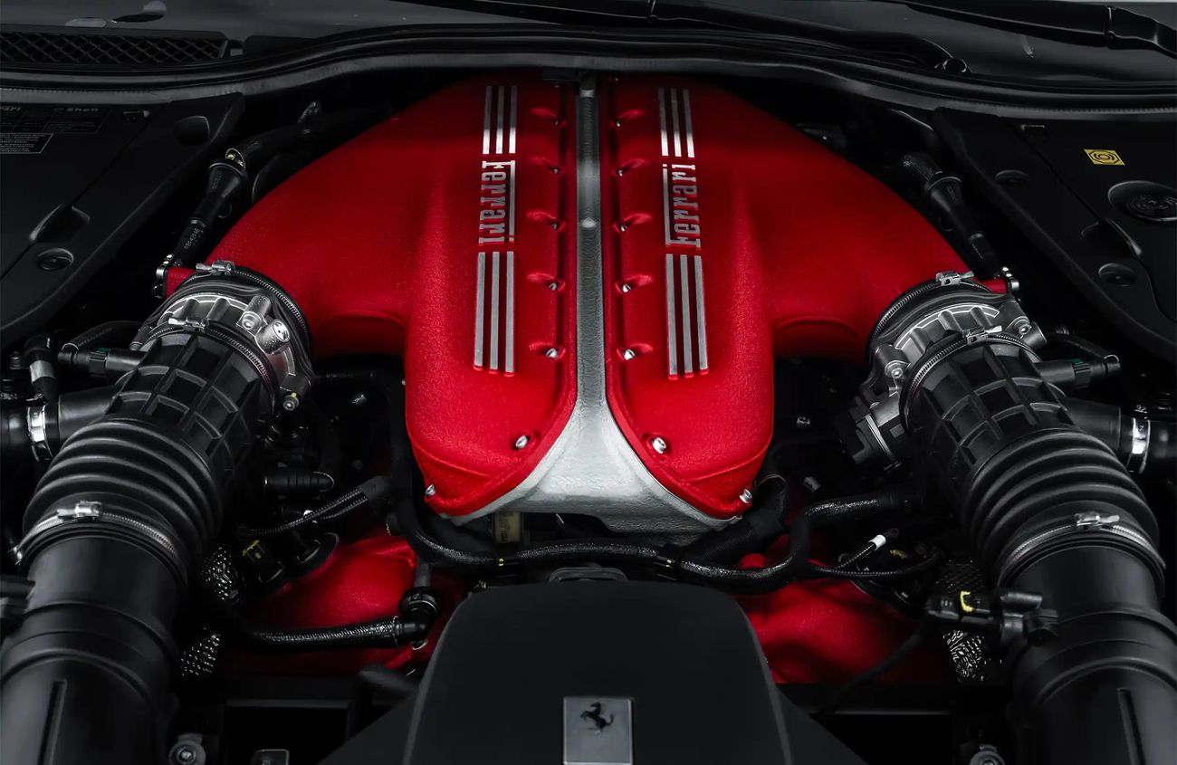 فيراري 812 كومبيتيزون 6.5L V12 Naturally Aspirated Engine