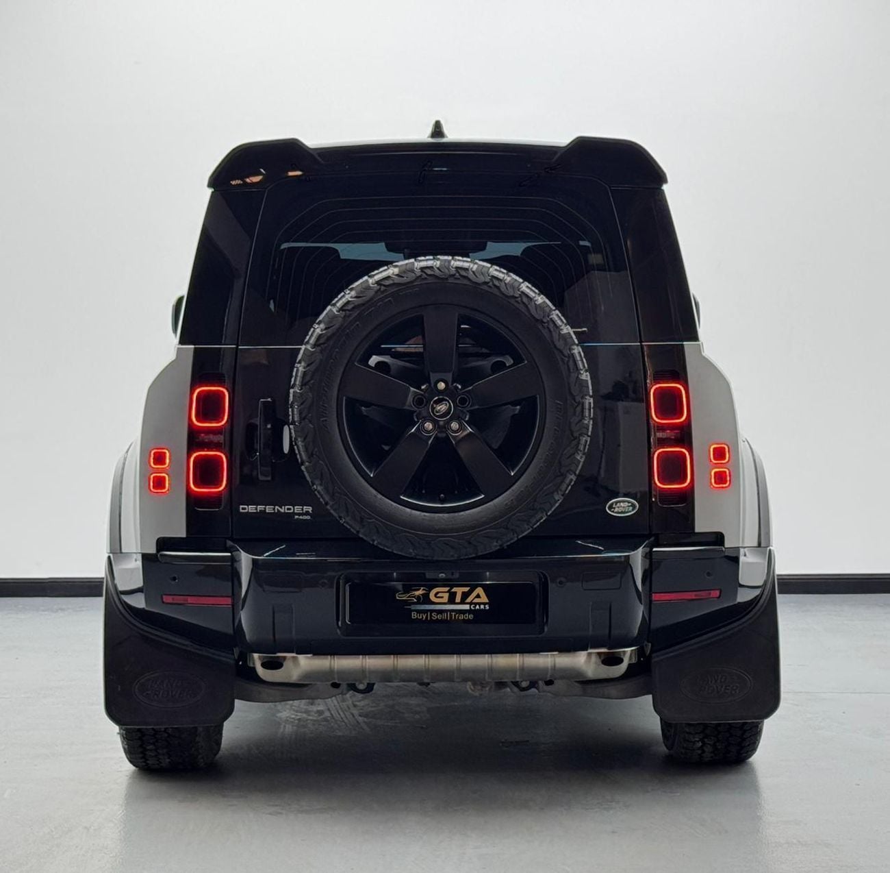 لاند روفر ديفندر 110 HSE P400 3.0L 2022 Land Rover Defender 110 P400 HSE, Oct / 2026 Range Rover Warranty, GCC