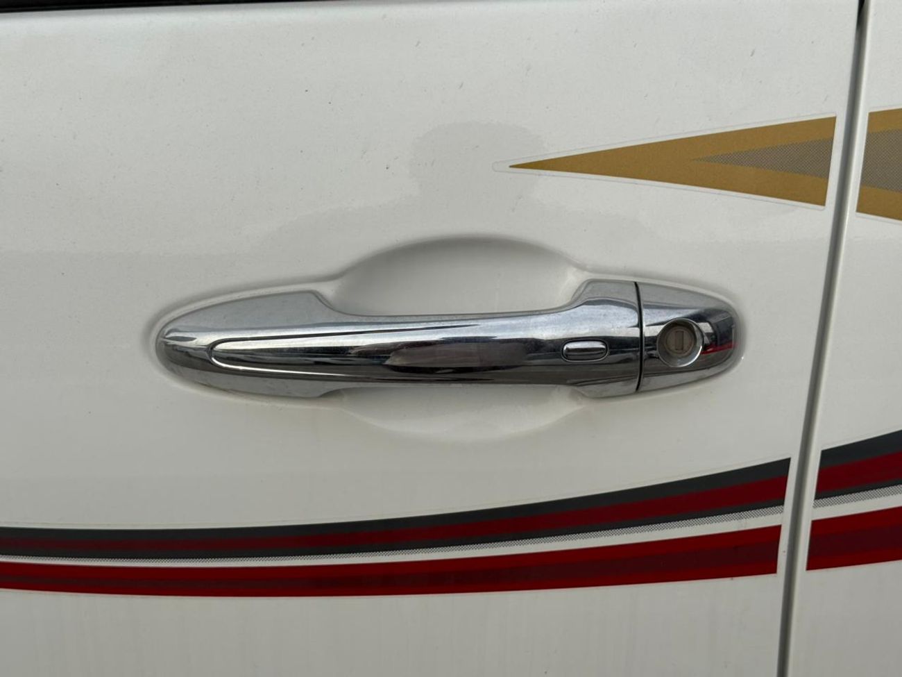 Toyota Hilux GLX 2.7L Double Cab Utility 4WD A/T