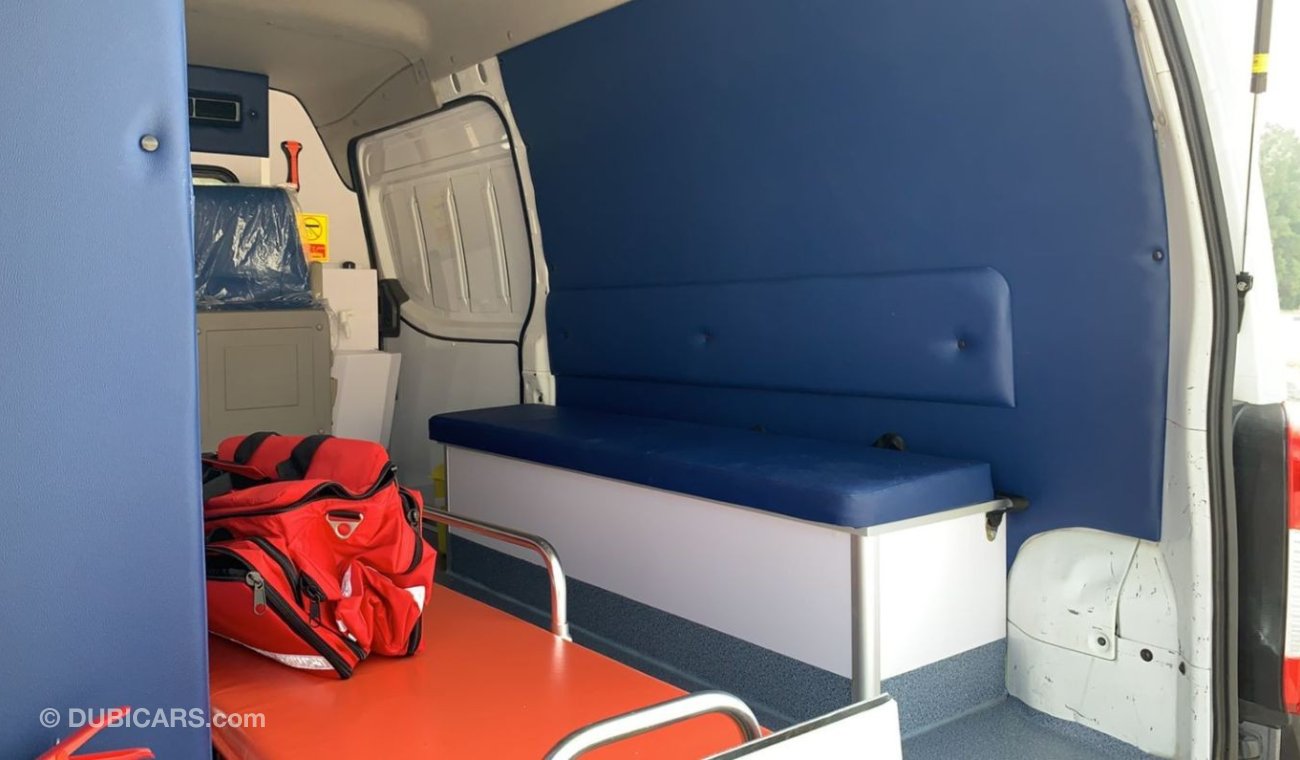 Nissan Urvan Nissan Urvan 2016 Ambulance Ref# 452