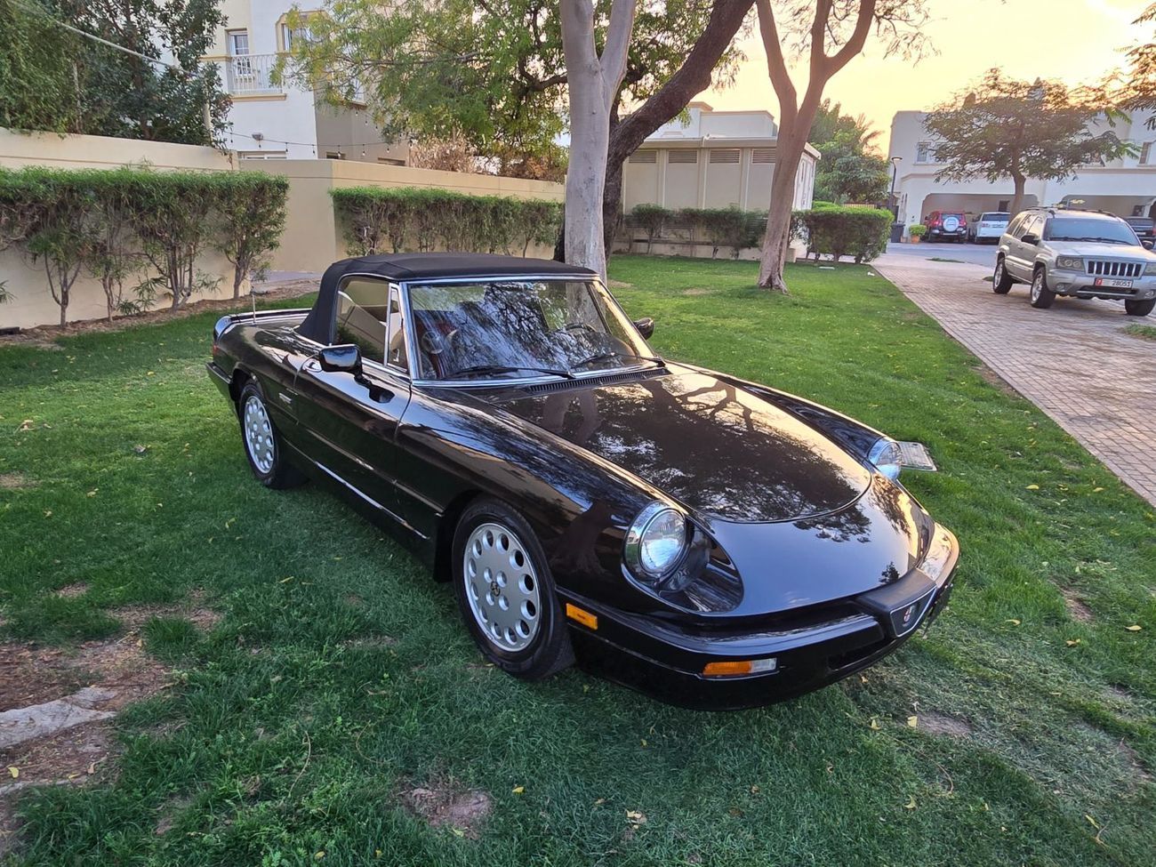 ألفا روميو سبايدر ALFA ROMEO SPIDER VELOCE INJECTION CONVORTEBLE