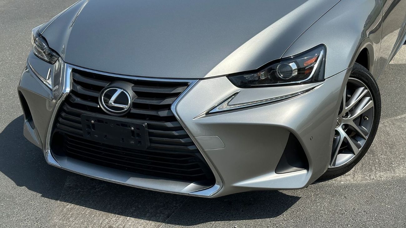 Lexus IS300 Premier 2019 Full Service History GCC