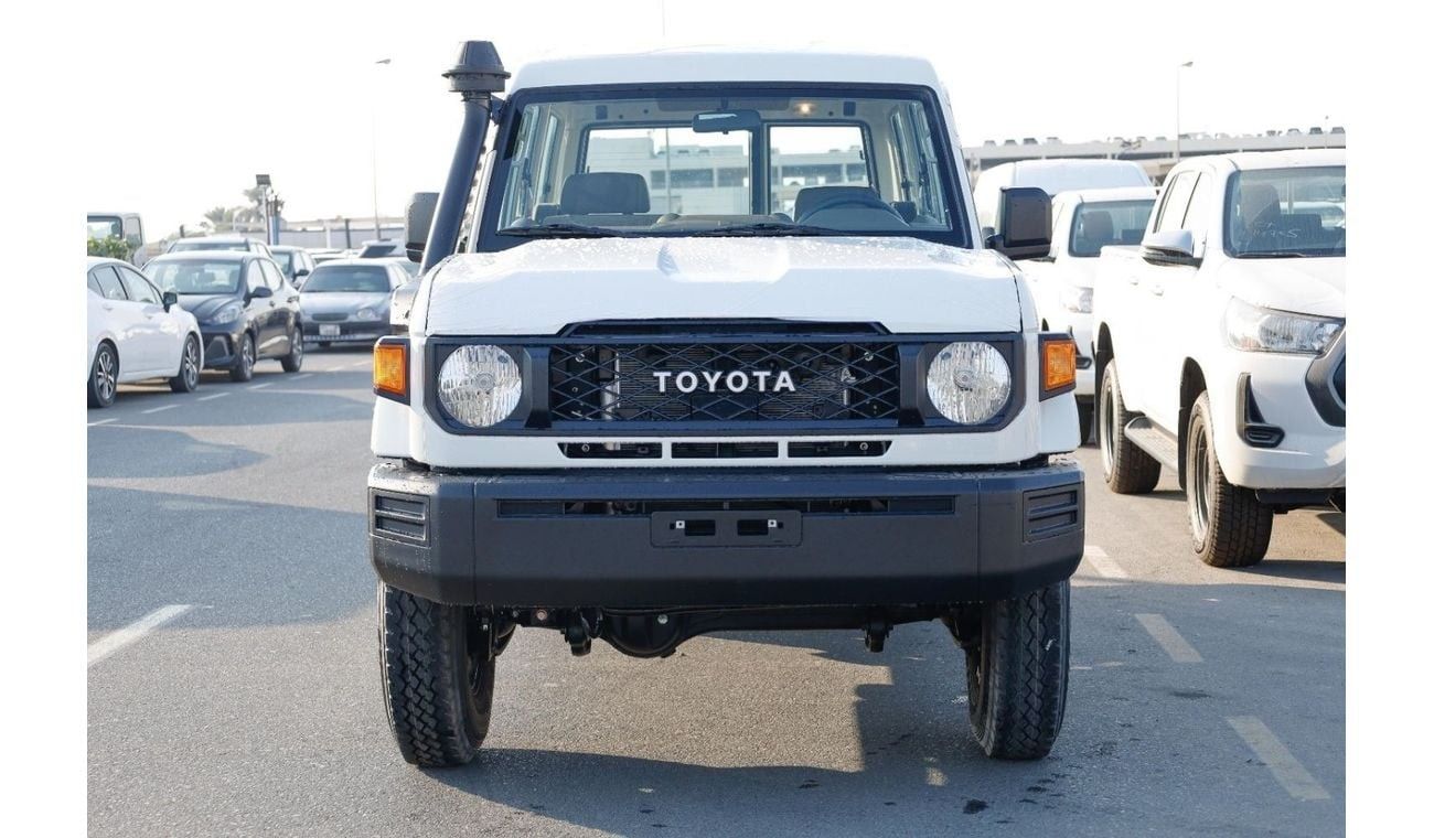 تويوتا لاند كروزر 70 TOYOTA LANDCRUISER 78 4.0L V6 PETROL 4WD STD E MANUAL