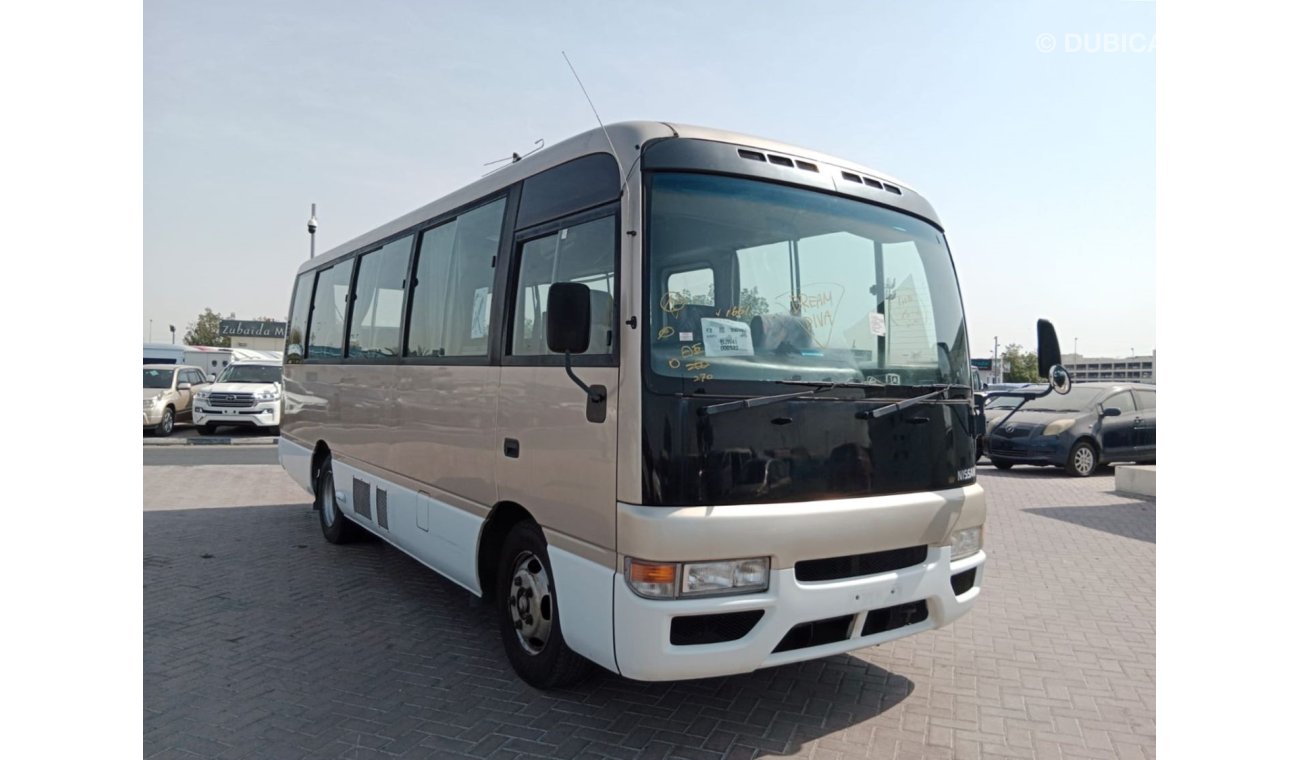 Nissan Caravan NISSAN CARAVAN BUS RIGHT HAND DRIVE (PM1331)