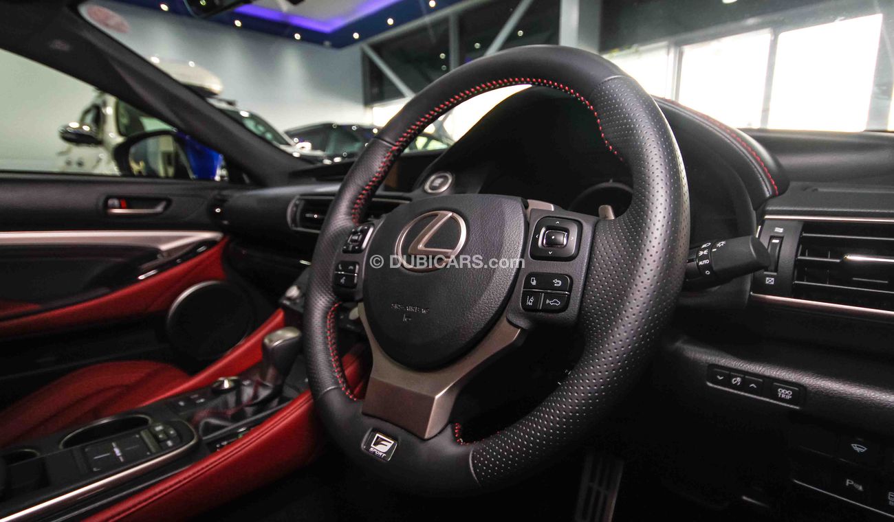 لكزس RC 200 t Fsport (Right Hand Drive)