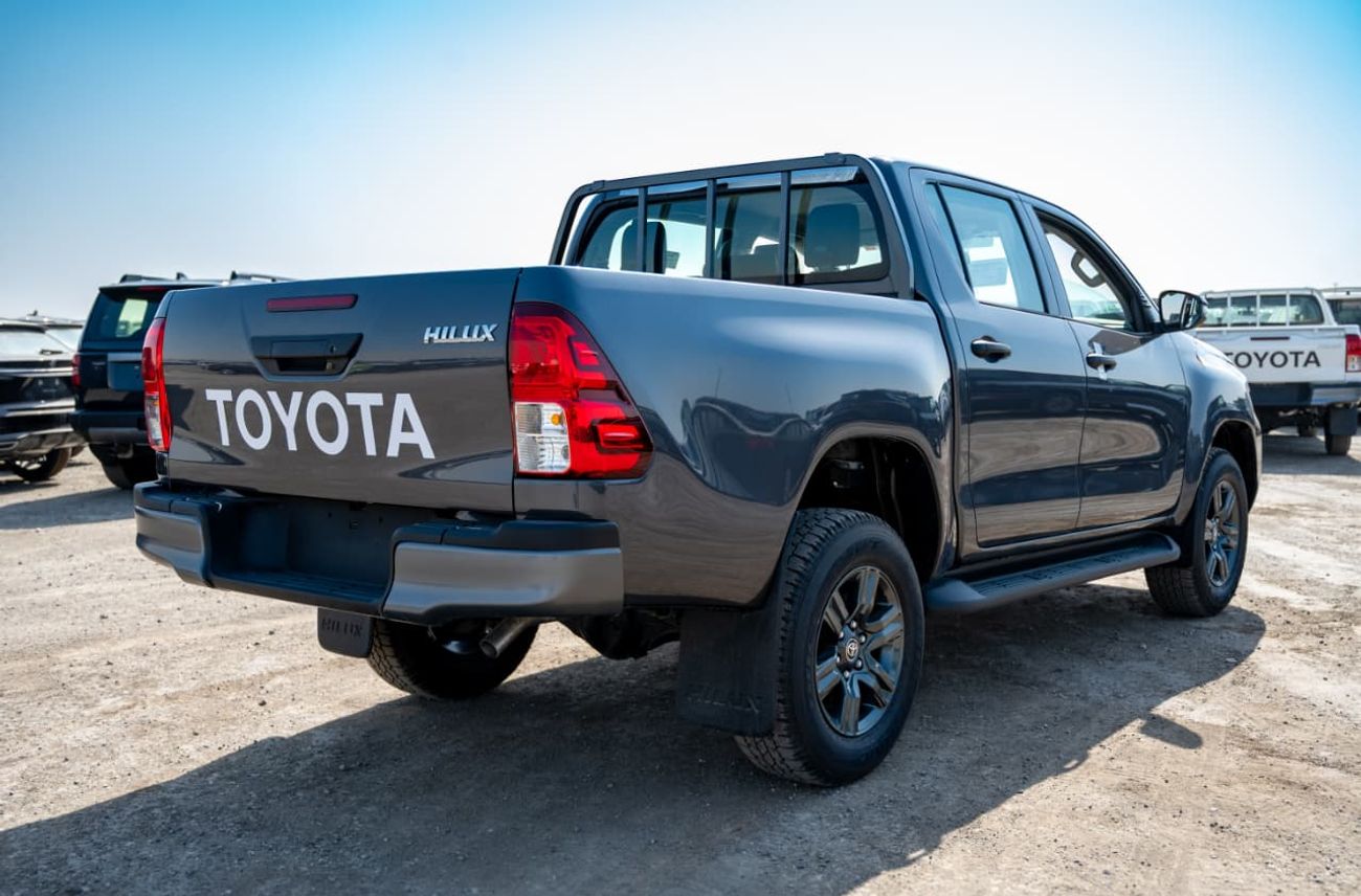 تويوتا هيلوكس 2.7L Medium Grade | Double Cabin | 4x4 | Automatic | Petrol