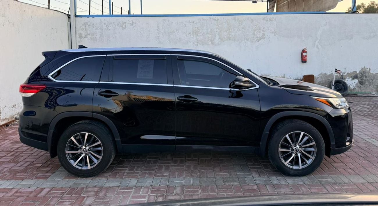 Toyota Highlander 2019 Toyota Highlander XLE 4x4 AWD Full Option