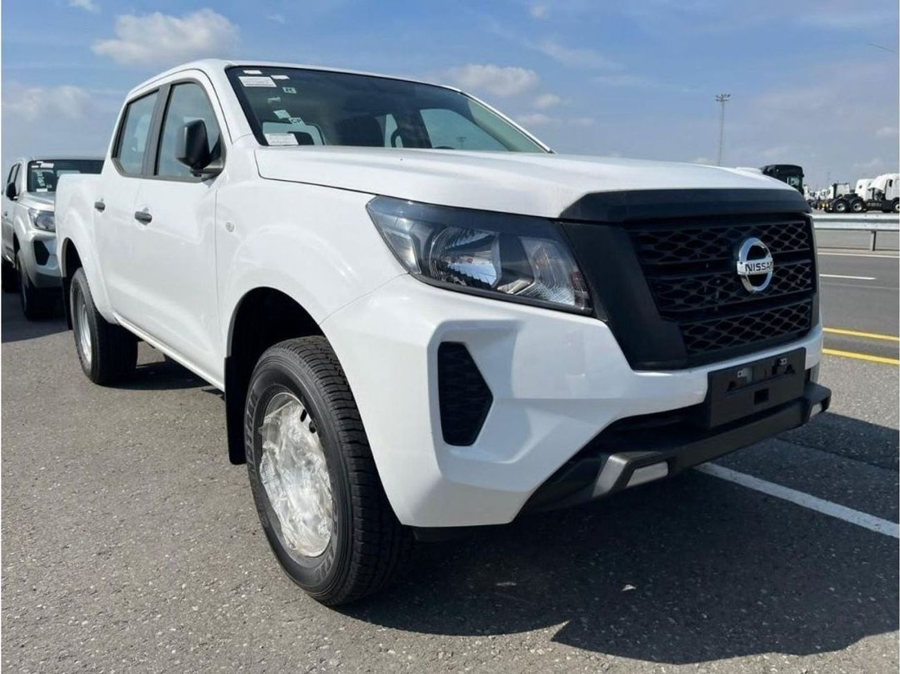Nissan Navara 2025 NISSAN NAVARA XE 2.5l DIESEL DC 4WD MANUAL FULL OPTION