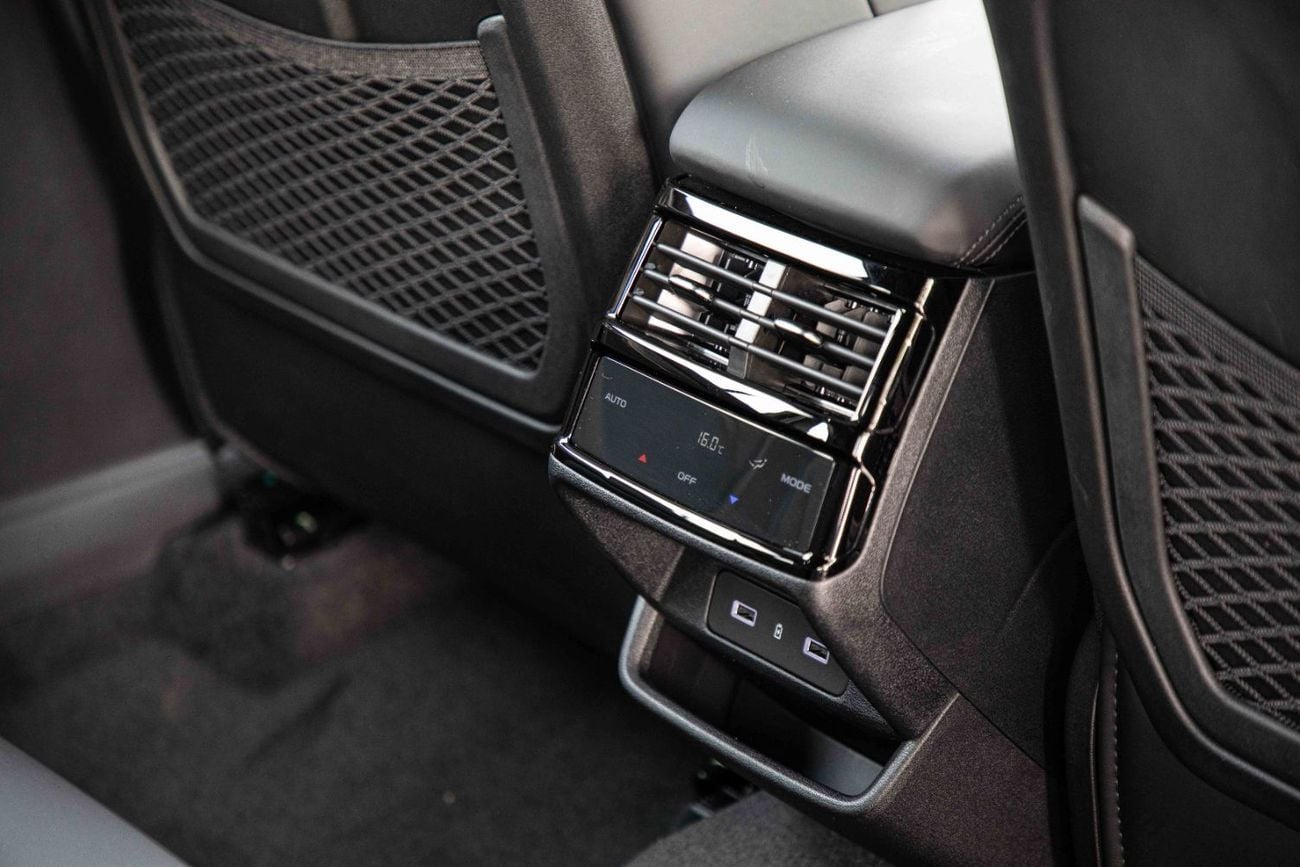 Geely Monjaro  2.0L - Blue inside Blue & Black| Export Only