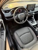 تويوتا راف ٤ 4WD XLE 2.5 push start, leather seats