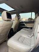 Toyota Land Cruiser تويوتا لاندكروزر VXR i خليجي 2011