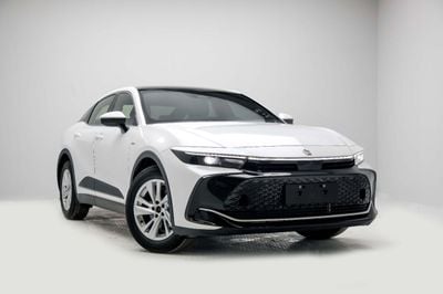 Toyota Crown HEV 2.5L - Precious White Pearl Inside Black | Export Only