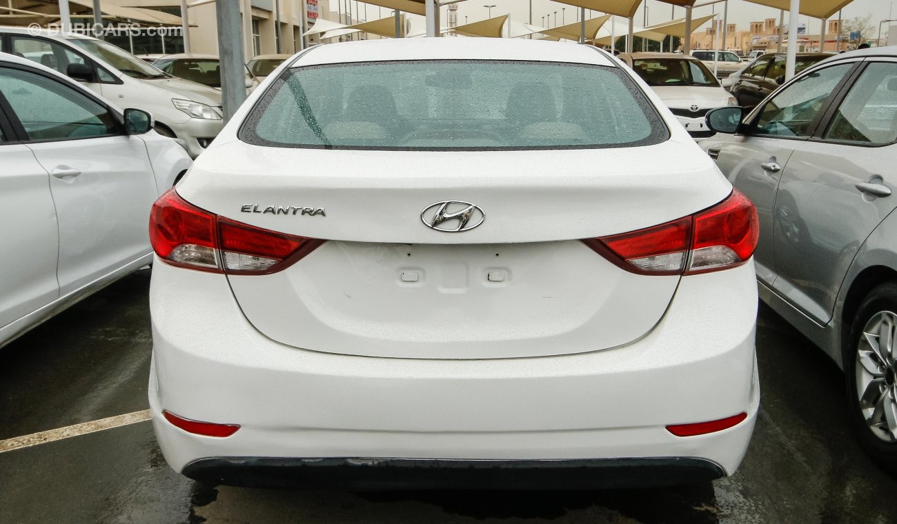 Hyundai Elantra