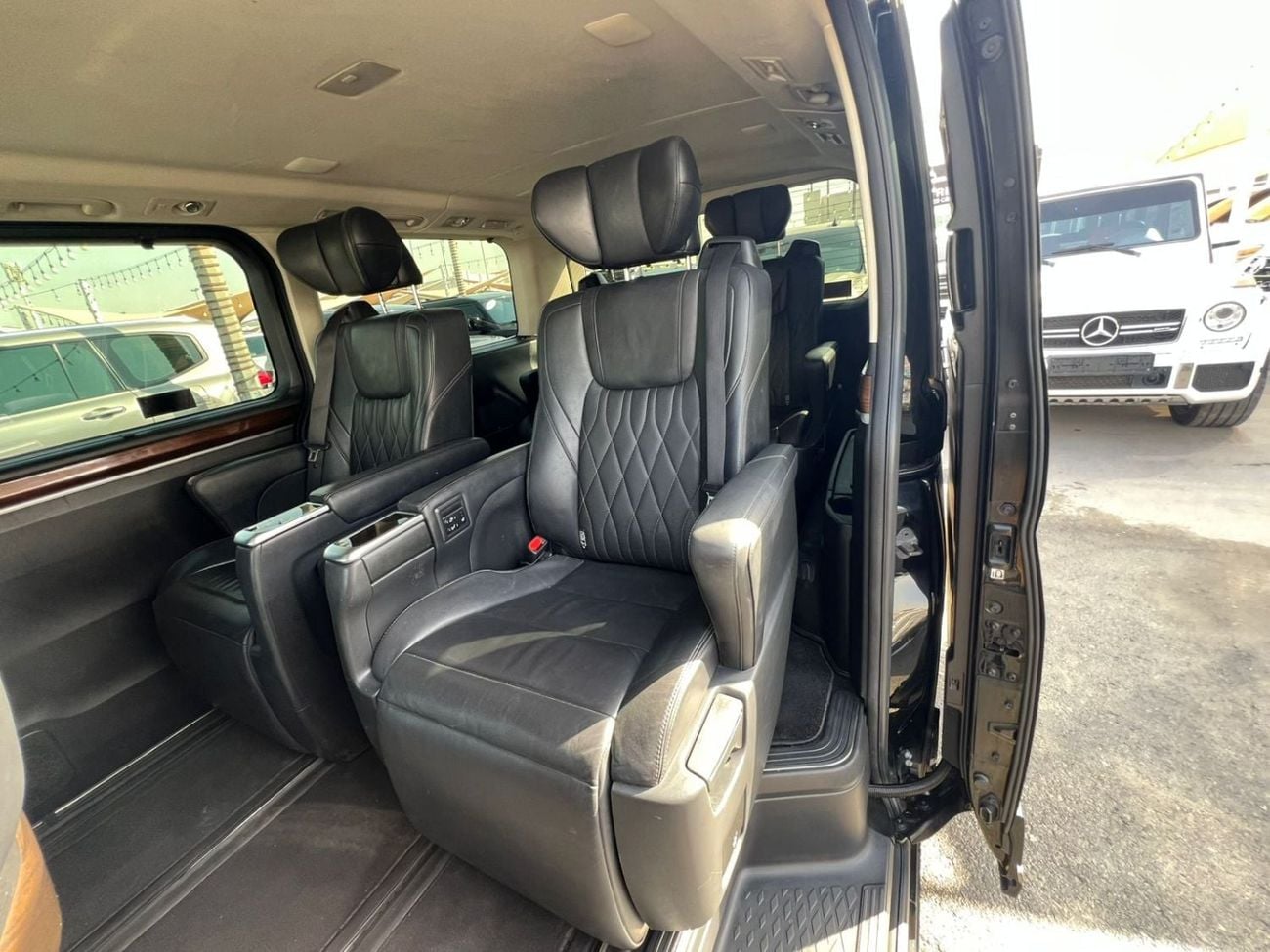 تويوتا جرافينا PREMIUM 2021.ENGINE 3.0L/V6.
