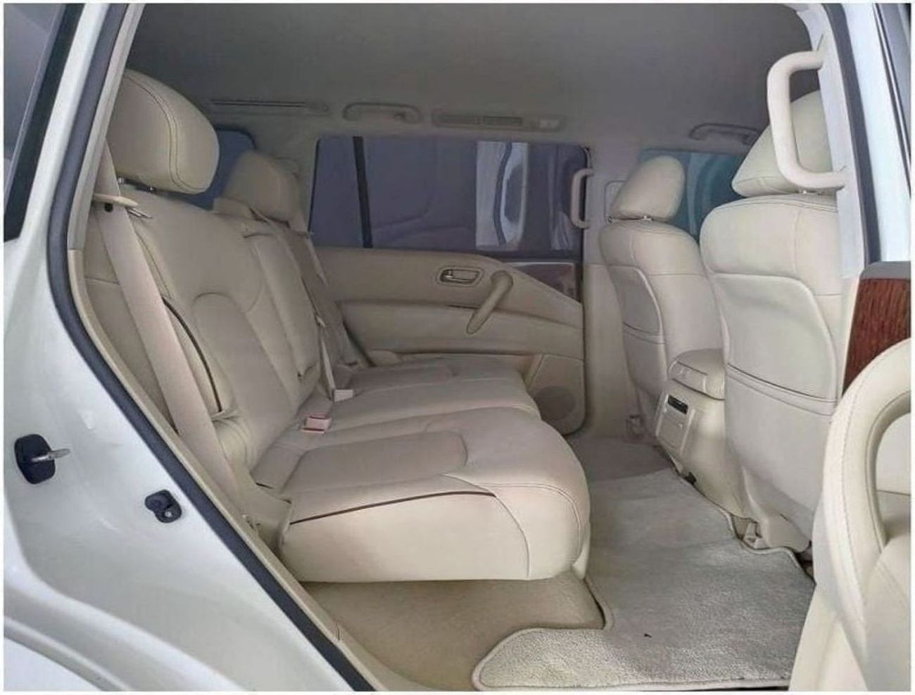 نيسان باترول V8 5.6L-LE.400HP -  EXCELLENT CONDITION - VAT INCLUSIVE - BANK FINANCE AVIALABL