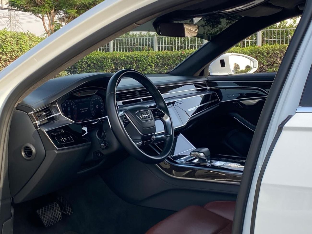 Audi A8 L 60 TFSI