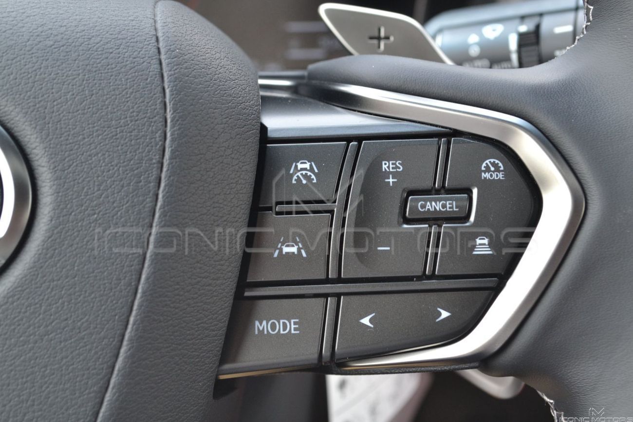 Lexus LX 700h Signature