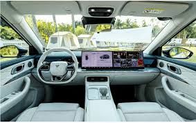 نيتا L interior - Cockpit