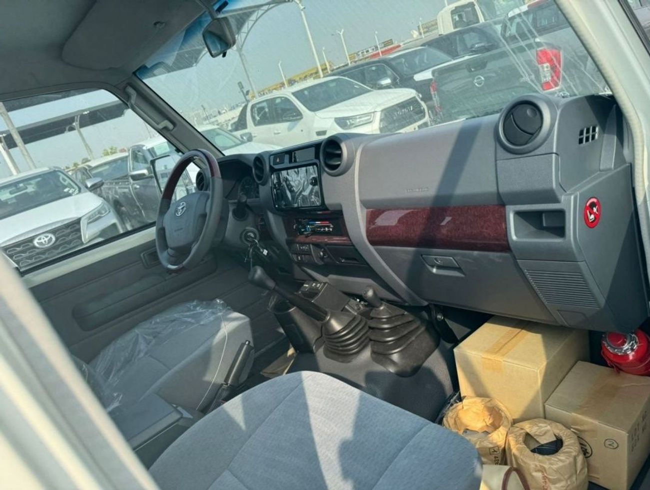 Toyota Land Cruiser Pick Up VDJ79 4.5L Pick Up 4WD 8 cylinders Diesel zero KM