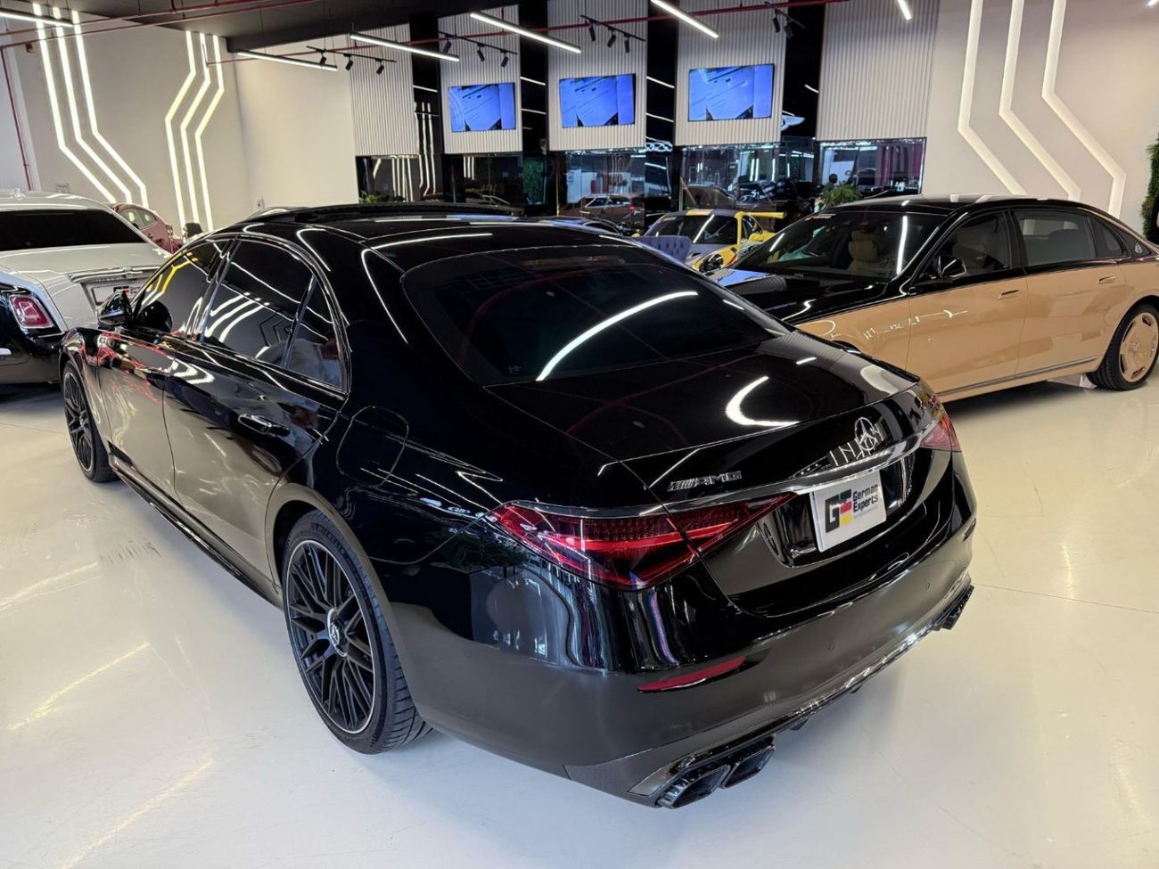 مرسيدس بنز S 63 AMG 2024 MERCEDES S63 AMG E-PERFORMANCE / Mint Condition