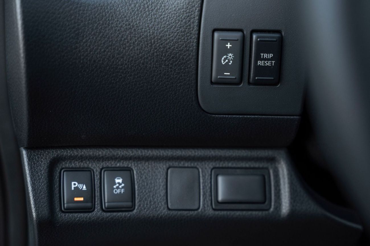 Nissan Navara Nissan Navara LE 2.5L Petrol 2025 Manual