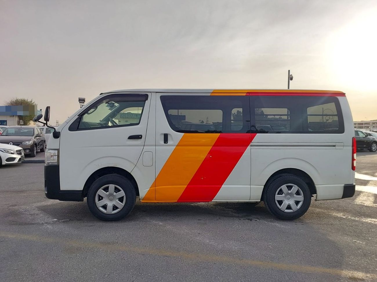 Toyota Hiace TOYOTA HIACE VAN RHD 2015 MODEL 3.0 L DIESEL MANUAL(PM18092)