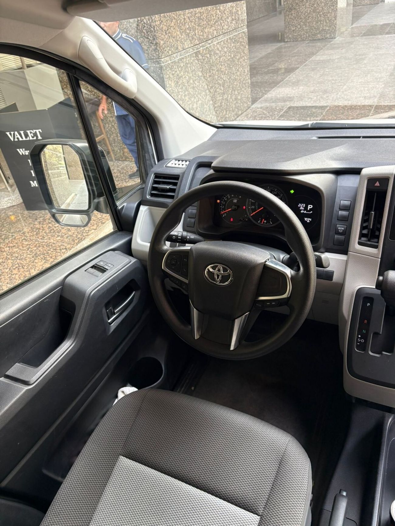 تويوتا هاياس High Roof Van 3.5L