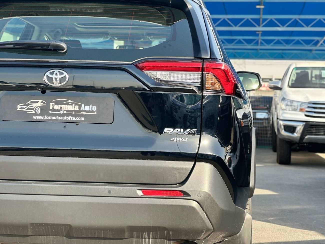 Toyota RAV4 2.5L PTR A/T // 2025 // Mid With Sunroof , Wireless Charge , DVD&Back Camera // Special Offer // By 