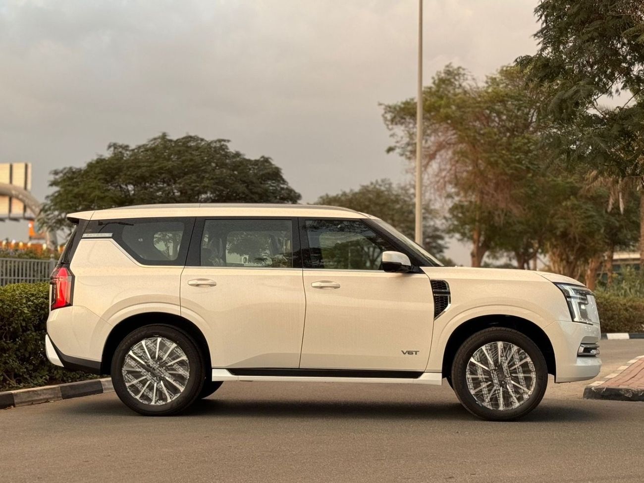 Nissan Patrol LE Platinum City 3.5L