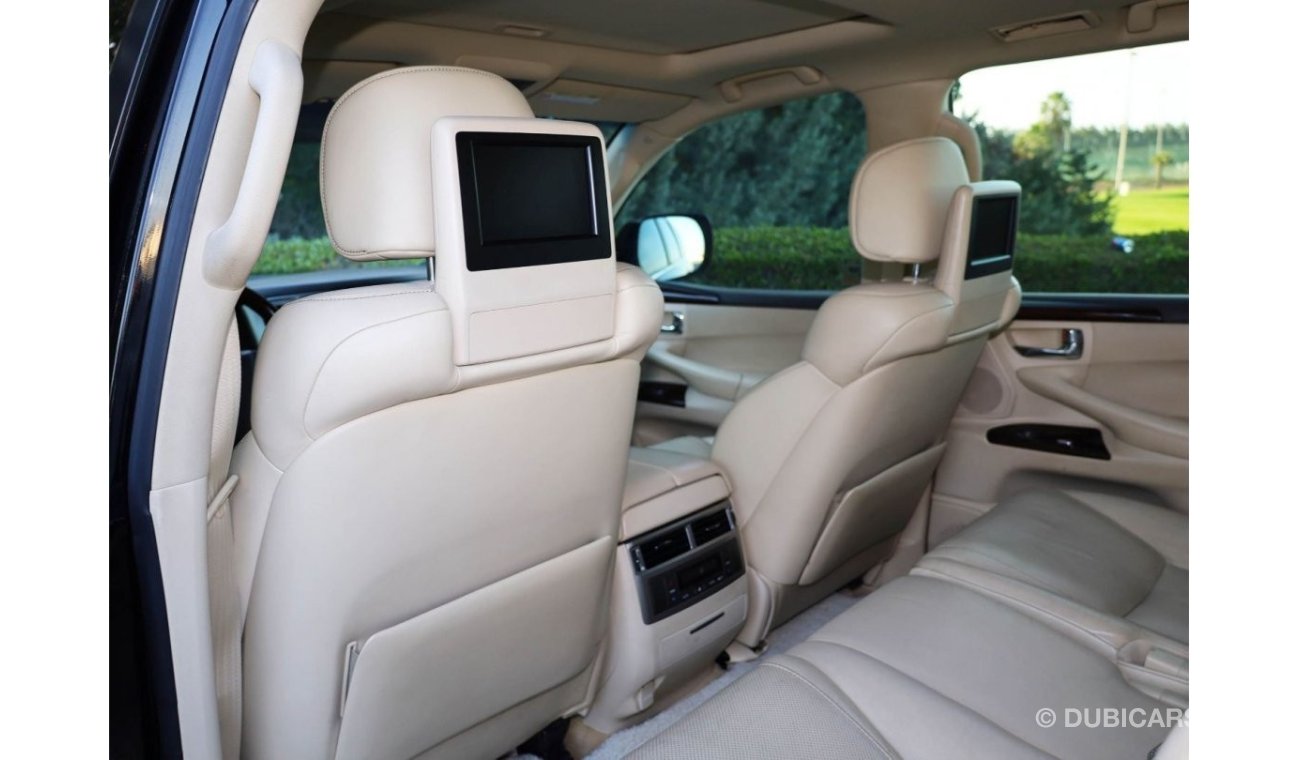 Lexus LX 570 FULL OPTION | V8 5.7L | 7-SEATER | EXCELLENT CONDITION | GCC SPECS