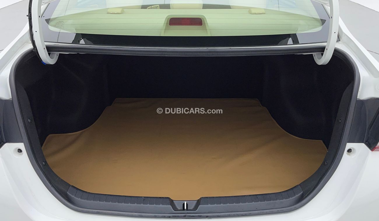 تويوتا يارس SE 1.5 | بدون دفعة مقدمة | اختبار قيادة مجاني للمنزل