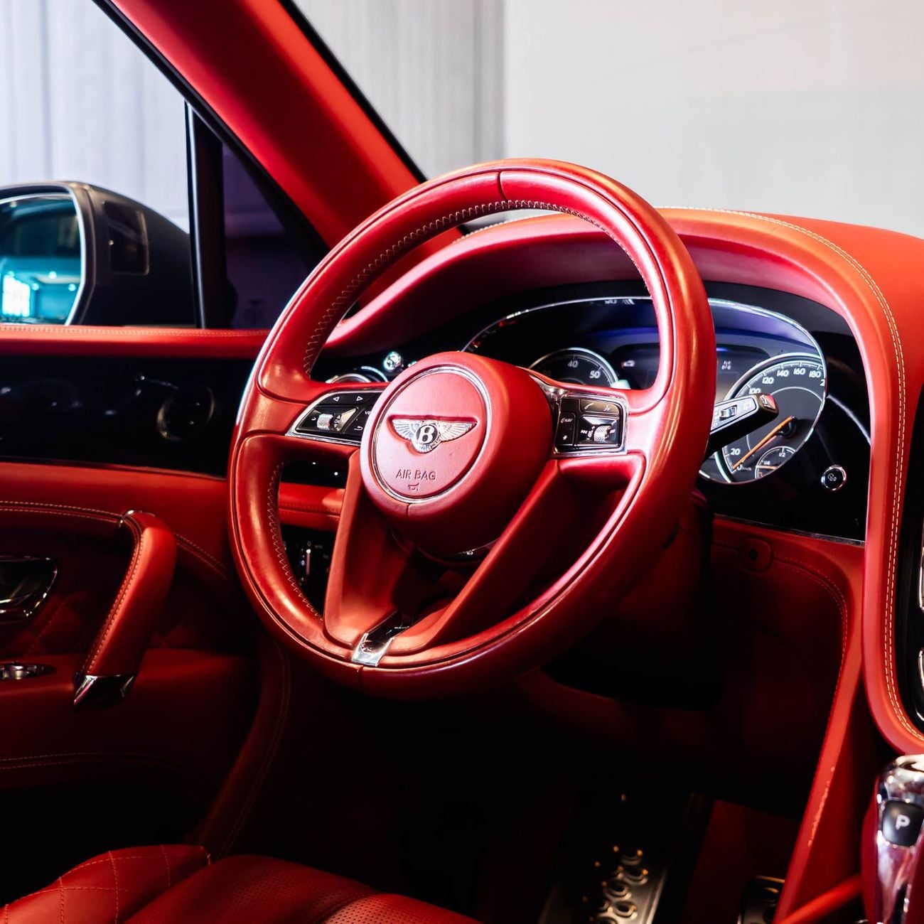 بنتلي بينتايجا AED 4,994 P.M • 0% Downpayment •  Bentley Bentayga W12 • 1 Year Warranty