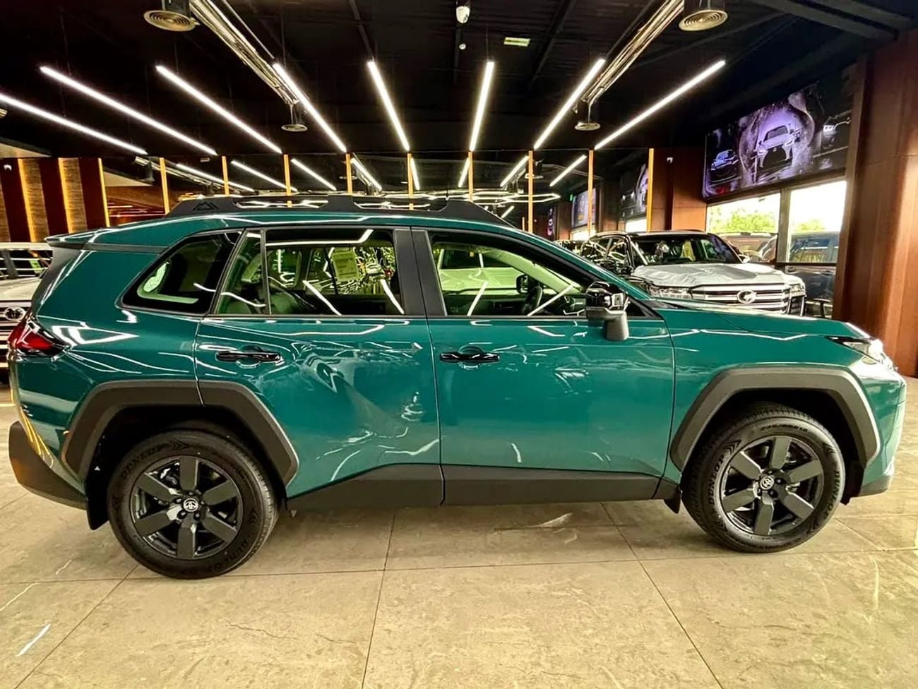 تويوتا راف ٤ ADVENTURE RAV4 Adventure - Brand GCC Specs