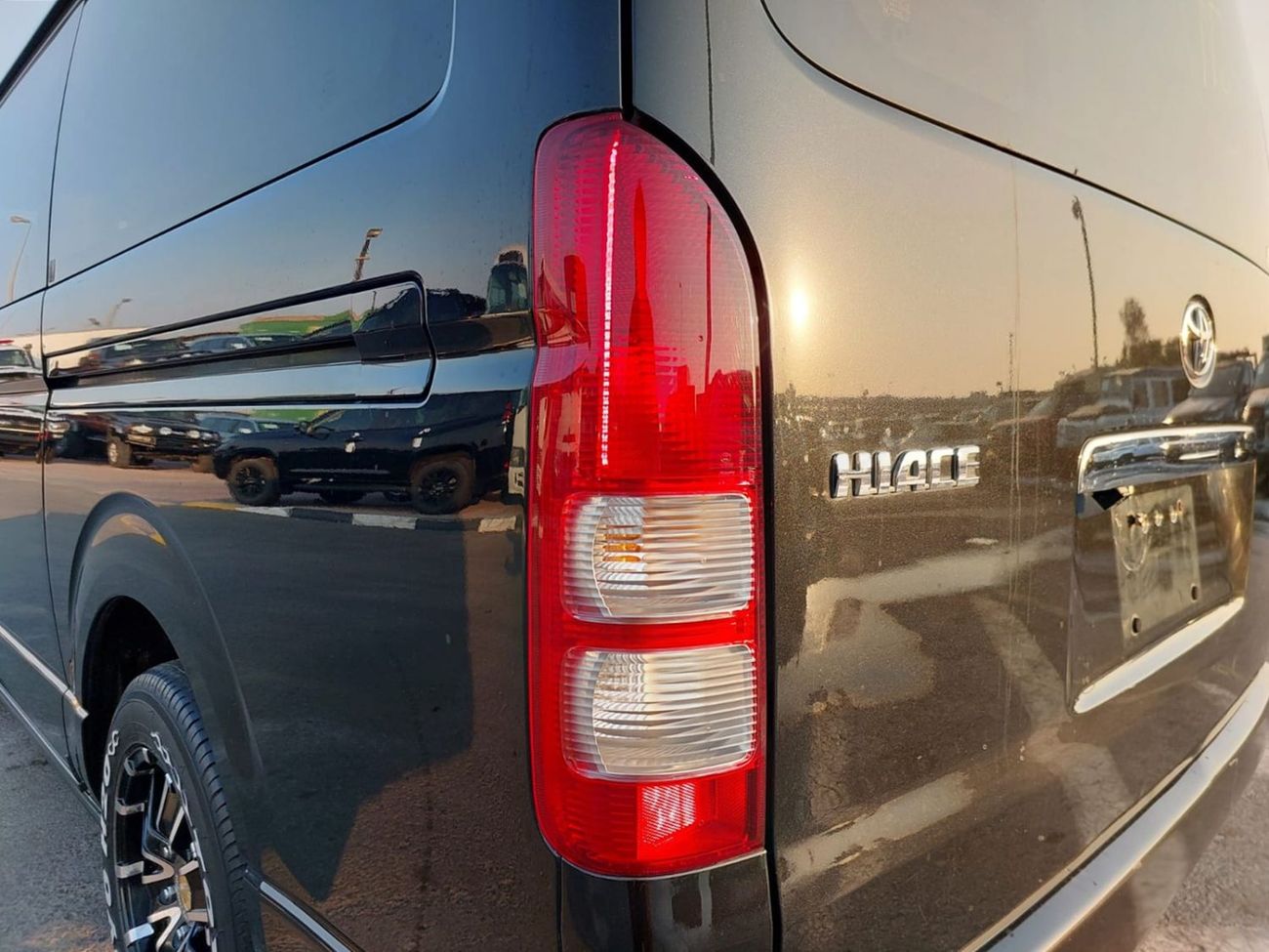 Toyota Hiace TOYOTA HIACE WAGON VAN RHD 2008 MODEL 2.7 L PETROL AUTOMATIC(PM07307)