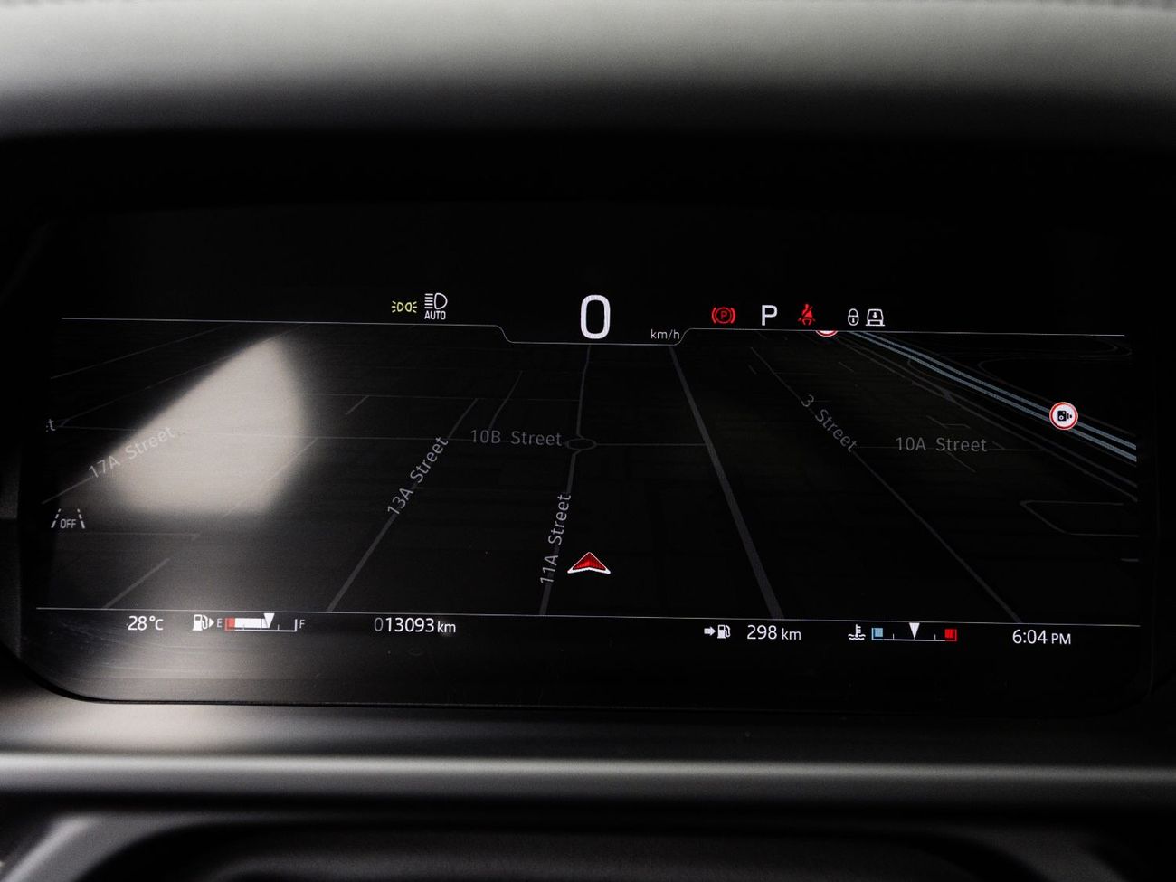 لاند روفر ديفندر 110 P635 OCTA V8