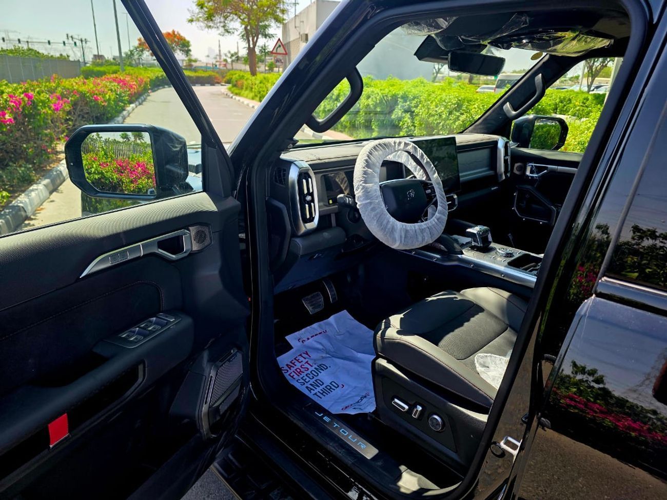 Jetour T2 Luxury 2.0L 8 GEAR SONY SOUND SYSTEM FOR LOCAl