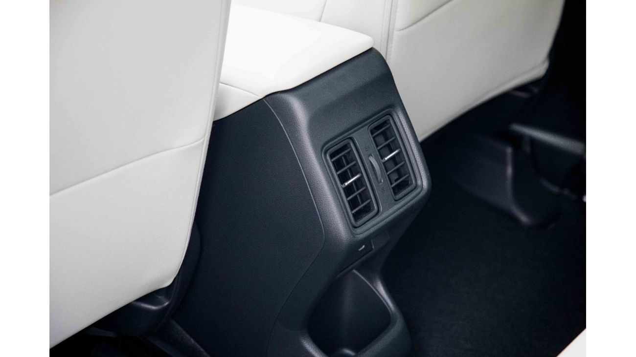 Honda e:NP1 2023 Honda eNP1 Zhanji Edition - White Inside Grey