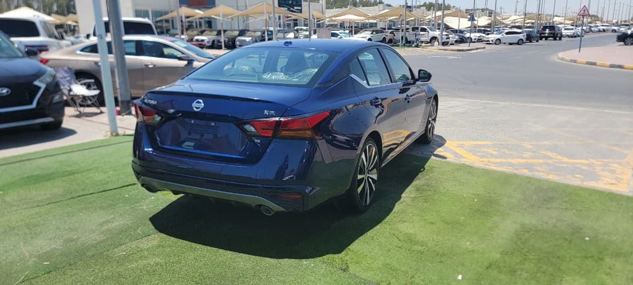 Nissan Altima SPORT SR