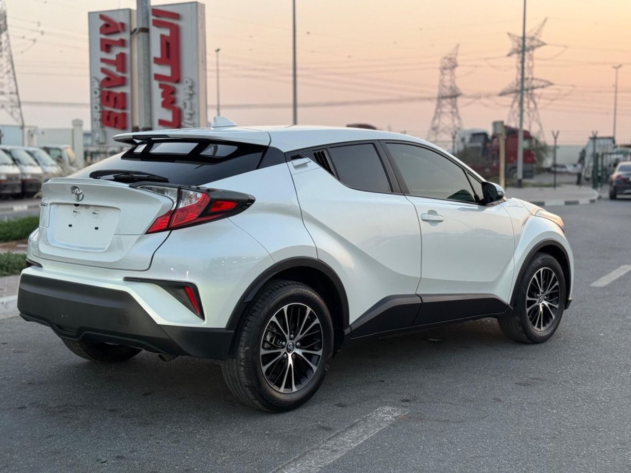 Toyota CHR TOYOTA C-HR XLE
