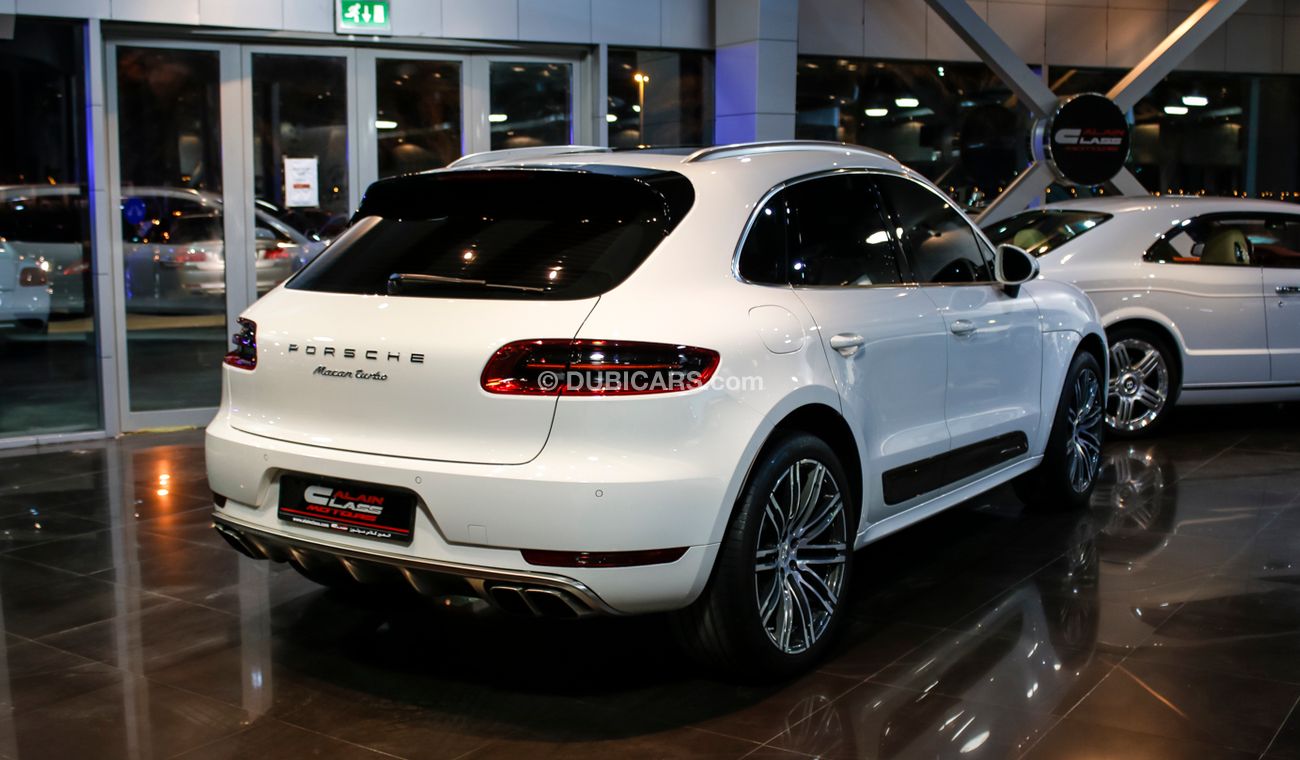 Used Porsche Macan Turbo 2015 for sale in Dubai 34228