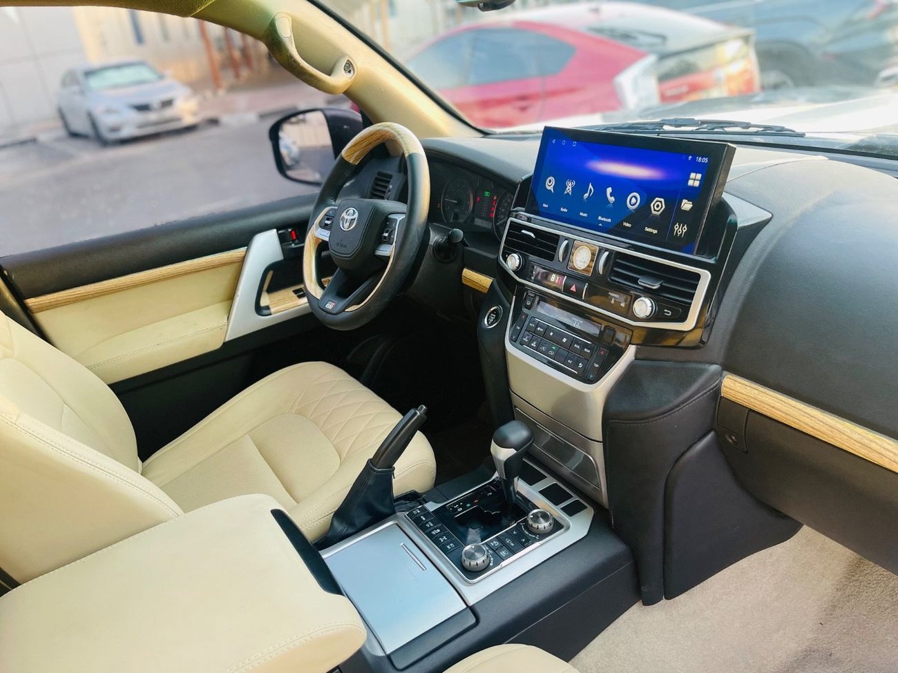 Toyota Land Cruiser Toyota landcuriser GXR V6 2012 facelifted 2024 petrol