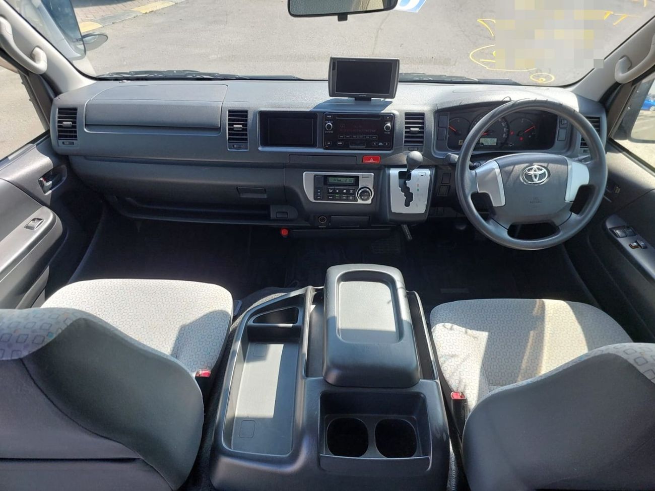 تويوتا هاياس (RAMADAN OFFER) TOYOTA HIACE VAN RHD 2014 MODEL 2.7 L PETROL AUTOMATIC(PM06557)