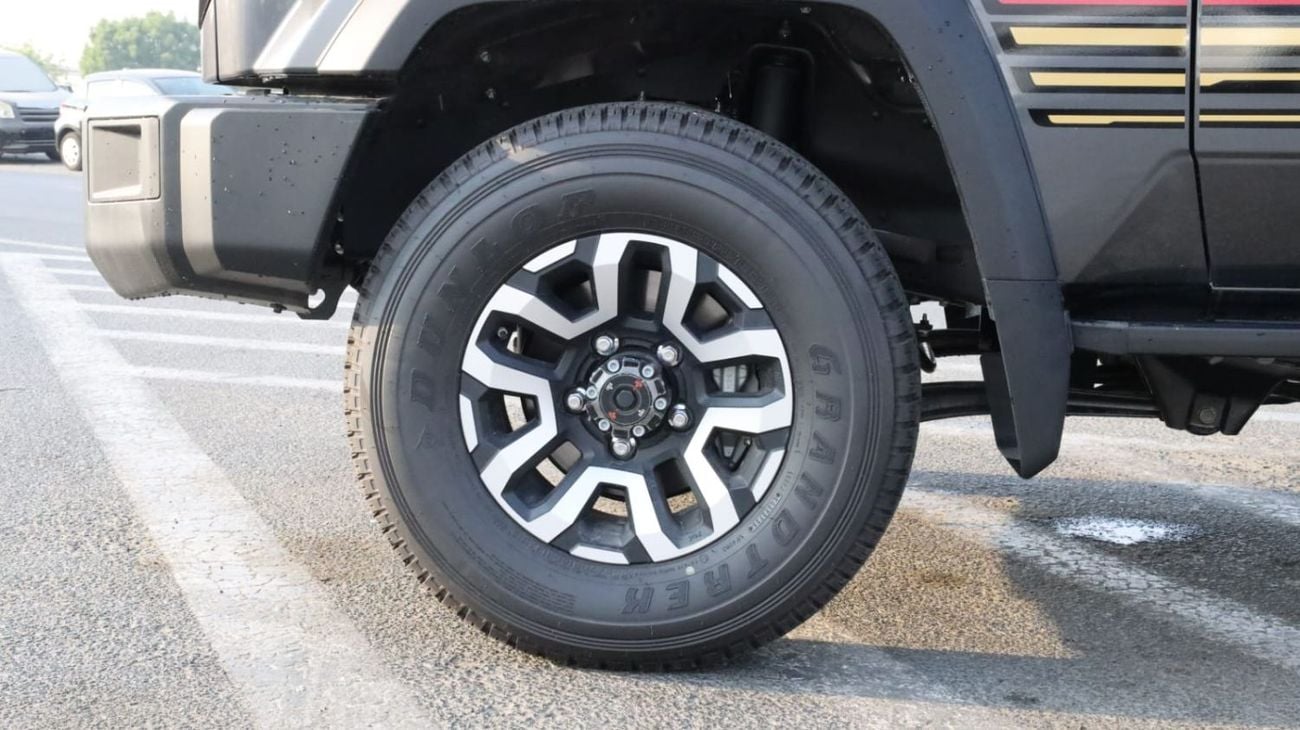 تويوتا لاند كروزر 70 Toyota Land Cruiser LC76 2.8 AT 2026