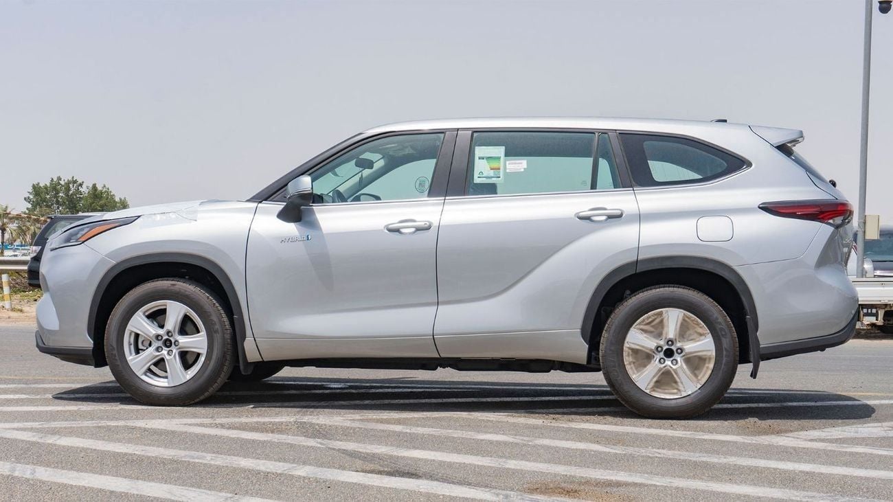 Toyota Highlander 2025 Toyota Highlander LE 2.5 HEV AT - Silver