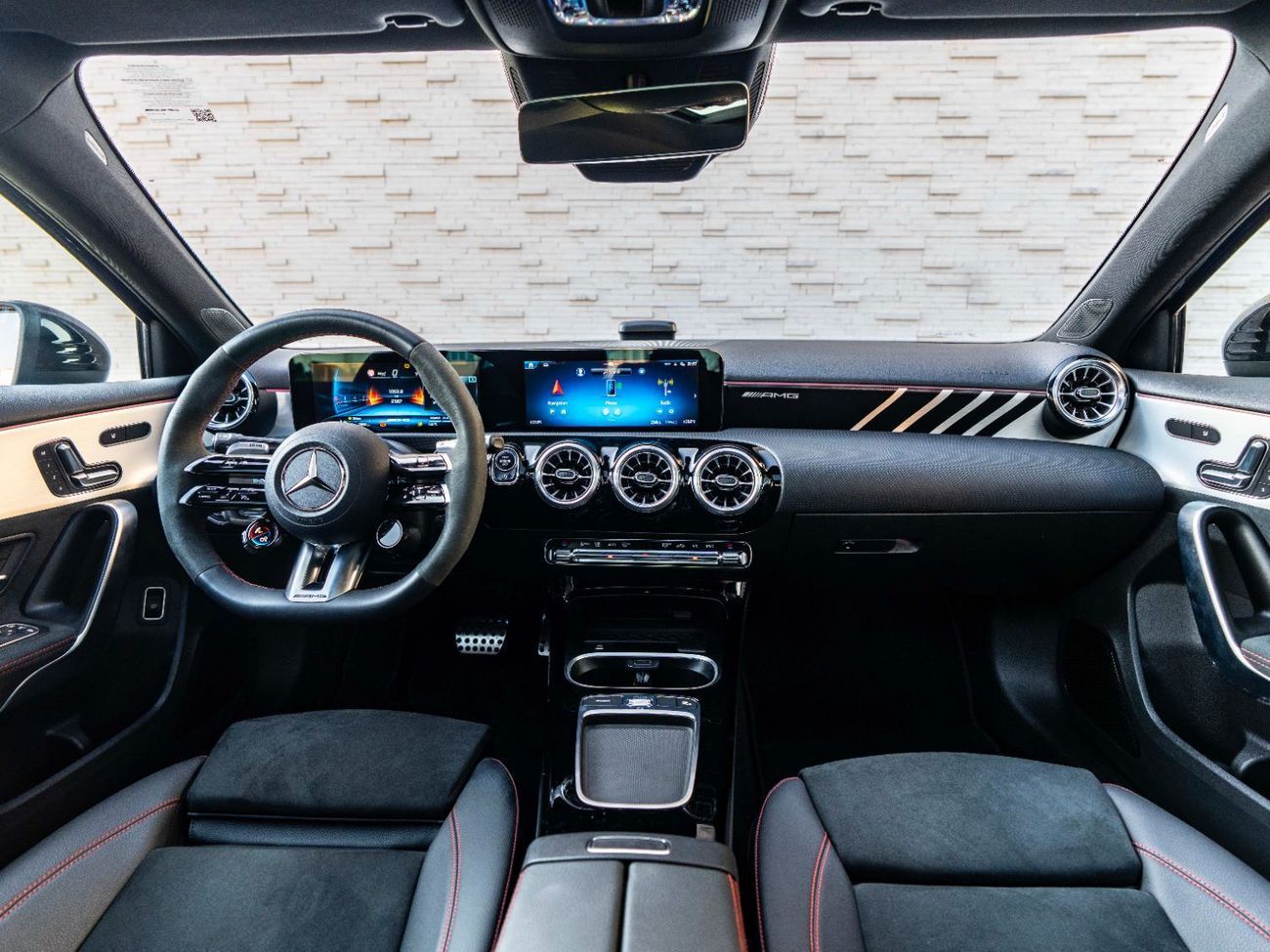 Mercedes-Benz A 35 AMG Std 2.0L