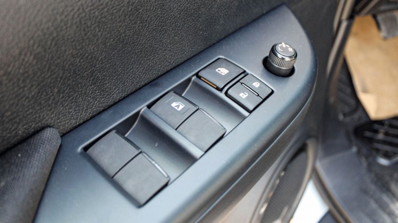 Toyota Hilux TOYOTA HILUX 2.4L (Export Only)