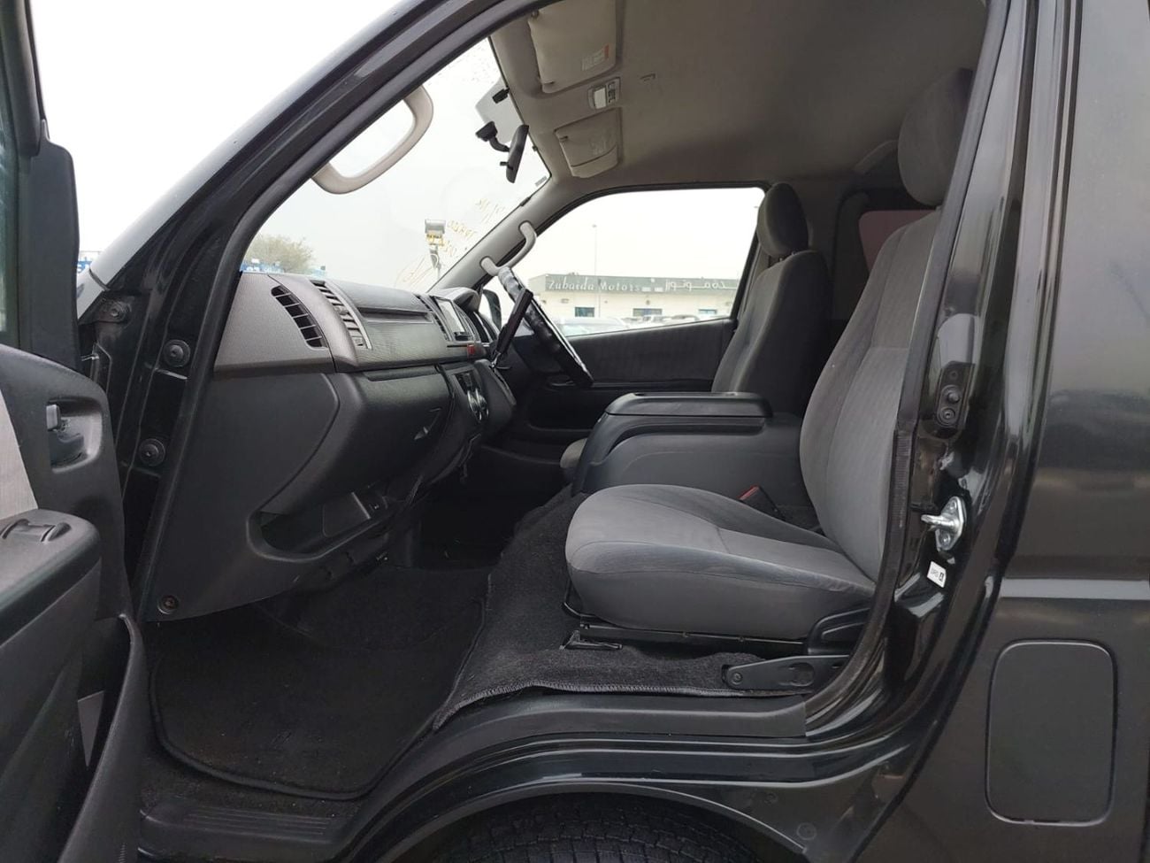 Toyota Hiace (RAMADAN OFFER) TOYOTA HIACE VAN RHD 2010 MODEL 2.0 L PETROL AUTOMATIC(PM29424)