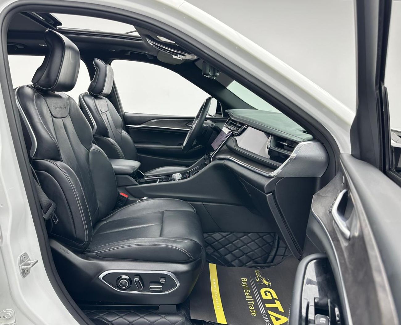 Jeep Grand Cherokee Overland 3.6L 2023 Jeep Grand Cherokee Overland 4x4, 07/2028 Jeep Warranty + Service Contract, Jeep 