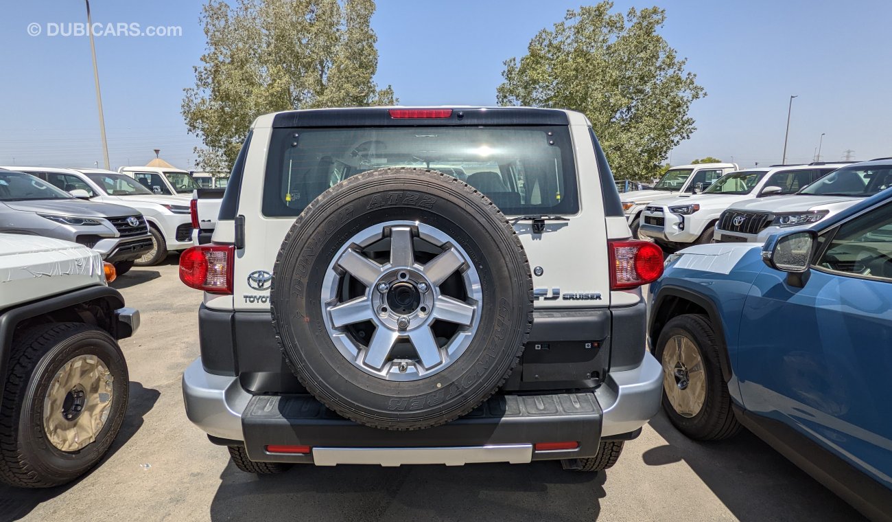 Toyota FJ Cruiser 4.0L Petrol AT