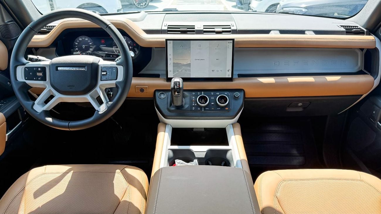 Land Rover Defender P400 110 X-Dynamic HSE 3.0L (7 Seater)